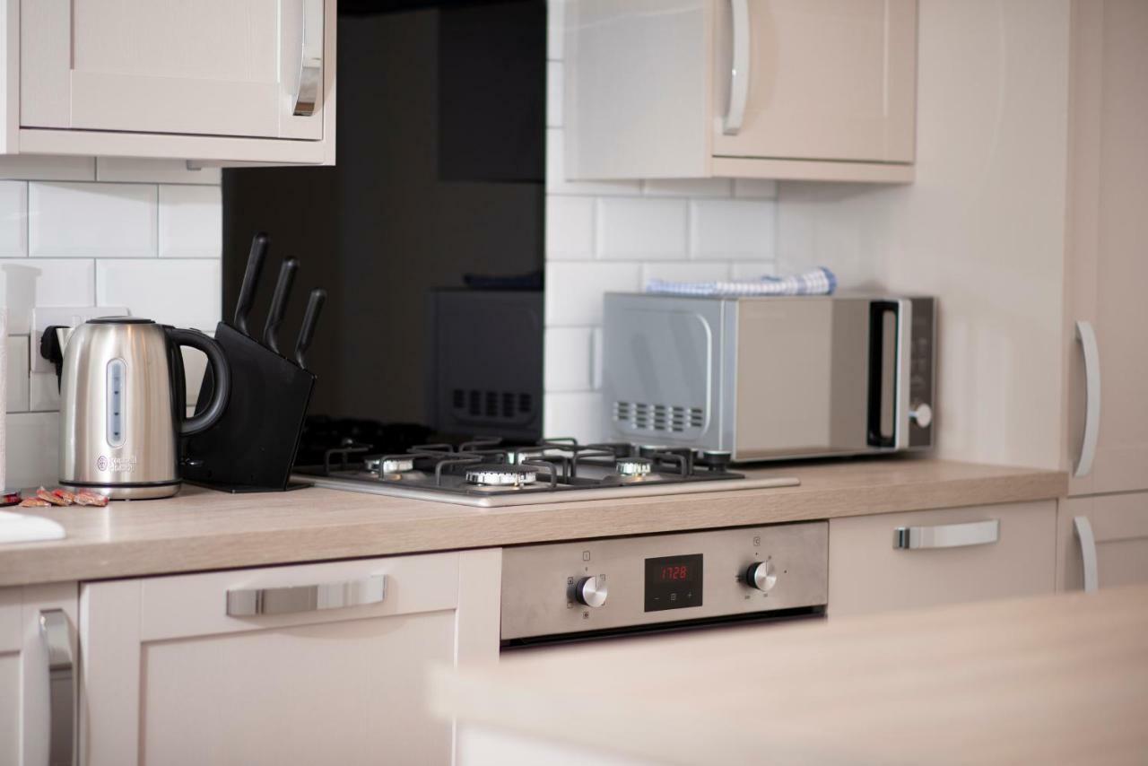 Flat A - Spacious Ground Floor, 1 Bedroom Apartment In Central Southsea, פורטסמות' מראה חיצוני תמונה